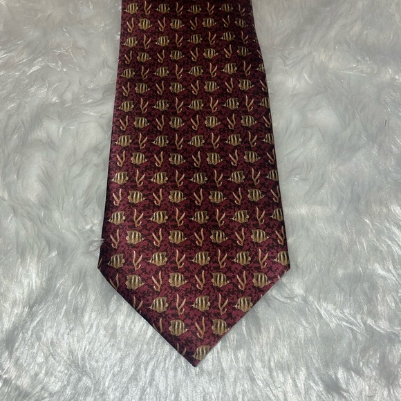 Lot of 3 Stonehenge 100% Silk Ties. Nautical Fish Theme 58 inches. - Picture 6 of 7